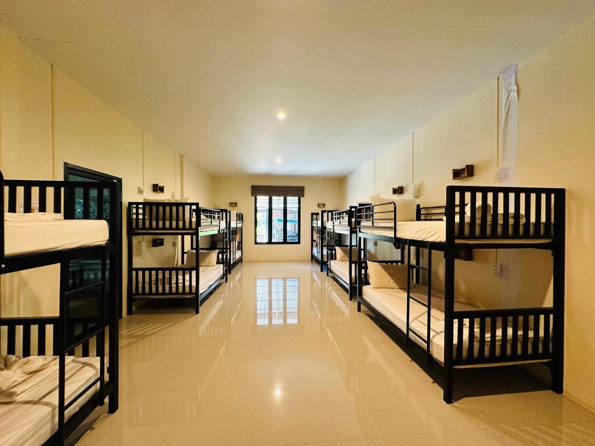 Koh Jum Bungalow & Hostel Экстерьер фото
