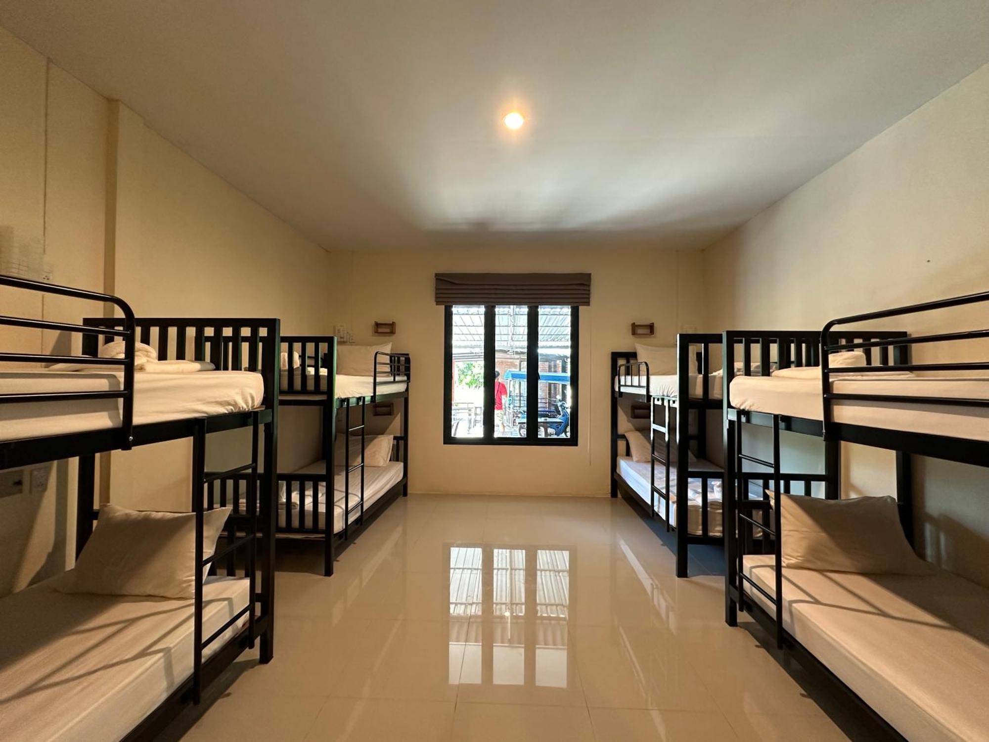 Koh Jum Bungalow & Hostel Экстерьер фото