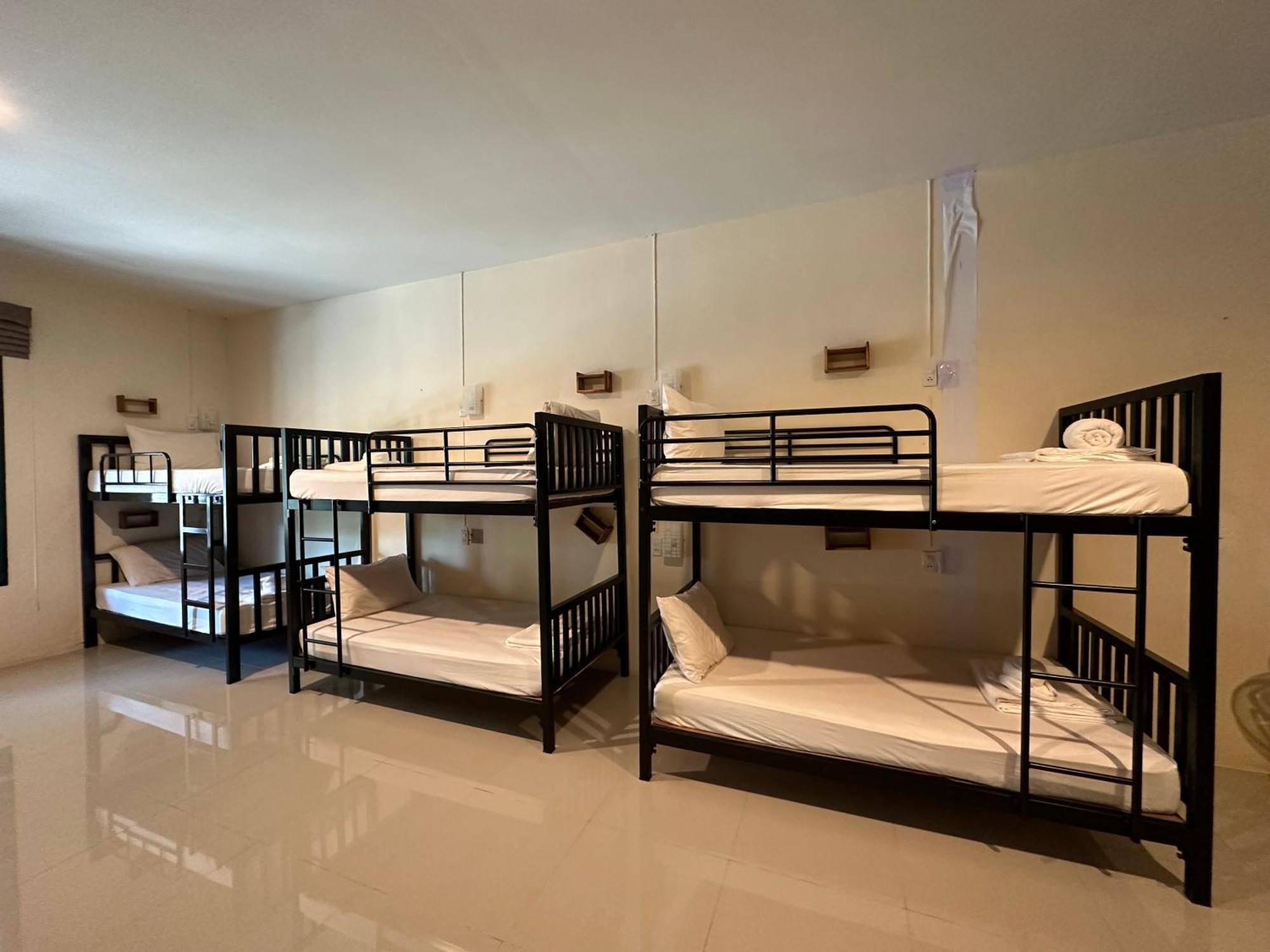 Koh Jum Bungalow & Hostel Экстерьер фото