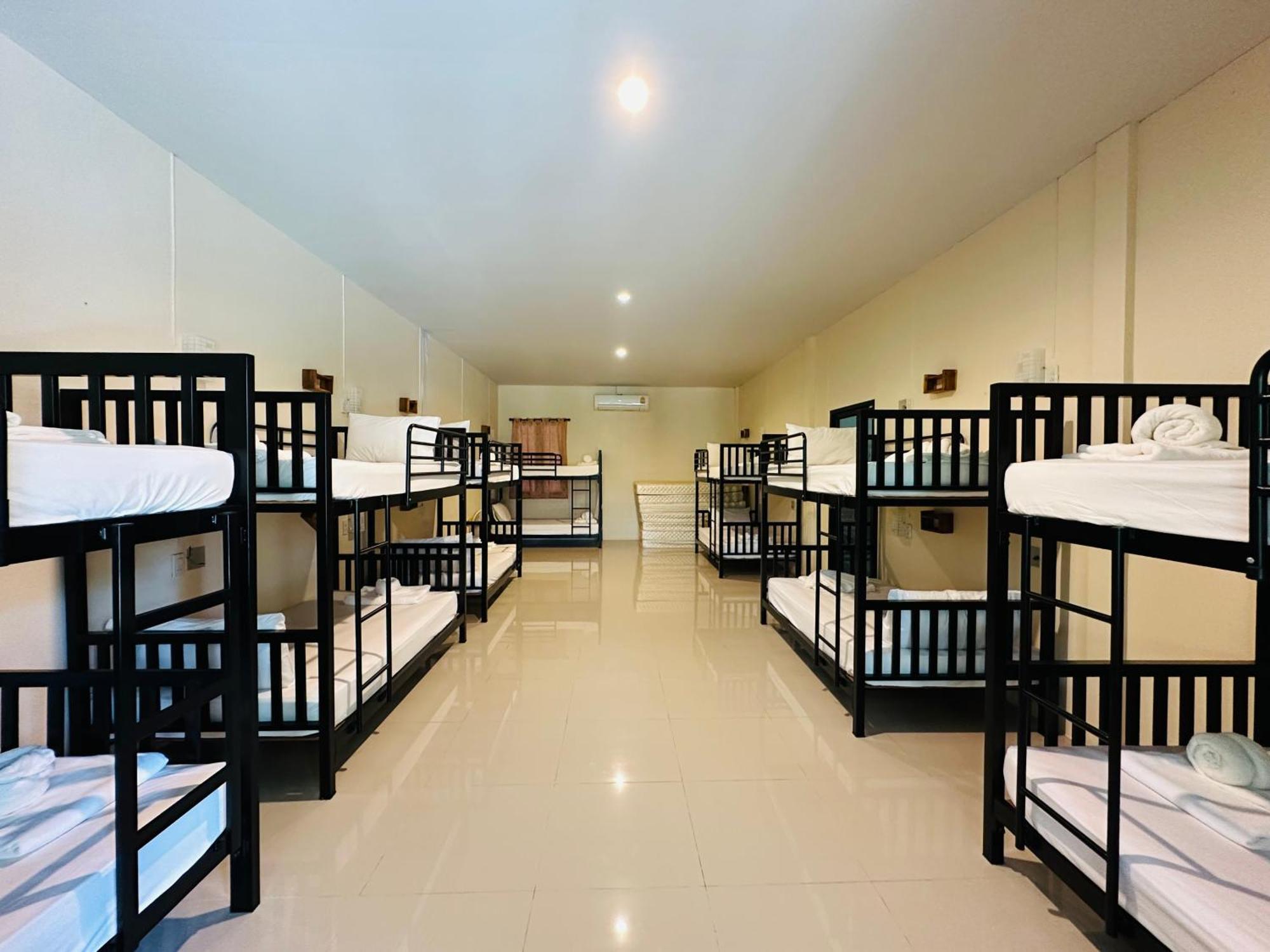 Koh Jum Bungalow & Hostel Экстерьер фото
