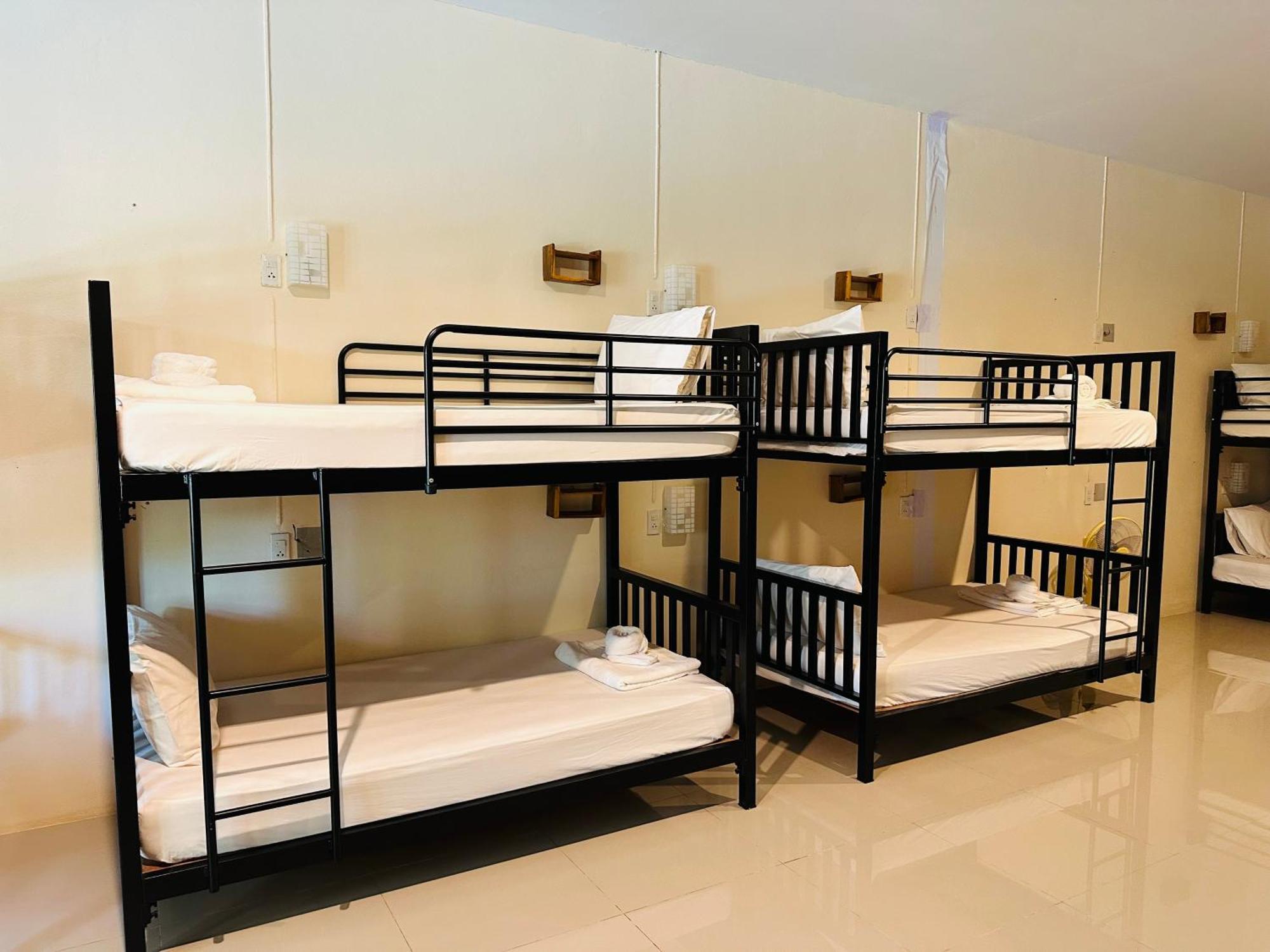 Koh Jum Bungalow & Hostel Экстерьер фото